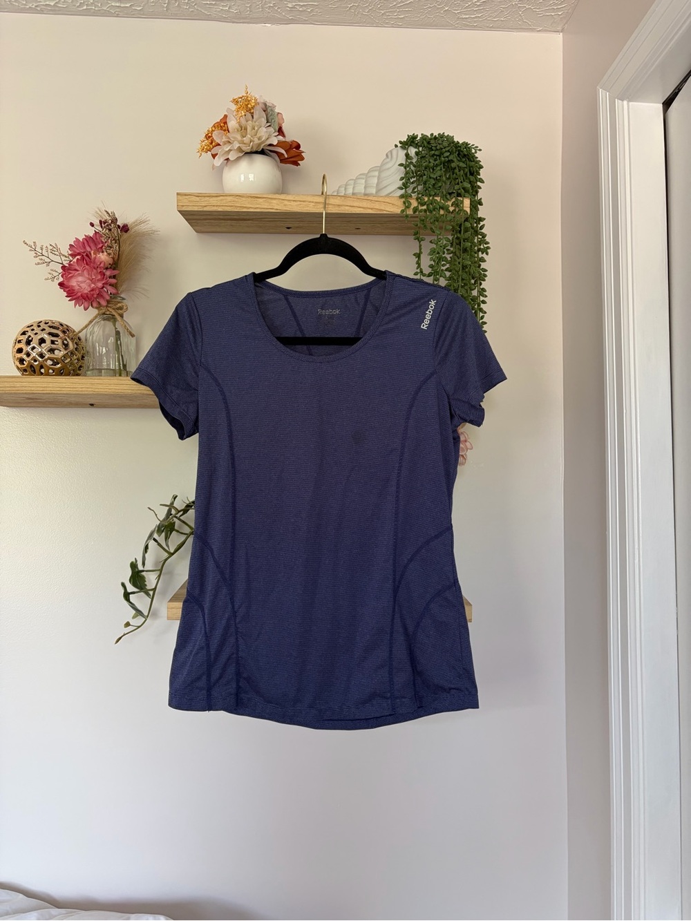 Reebok Women's Striped Dark Blue Short Sleeve Athletic Tee/Top